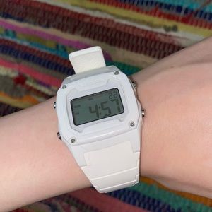 all white Freestyle Shark watch 🤍